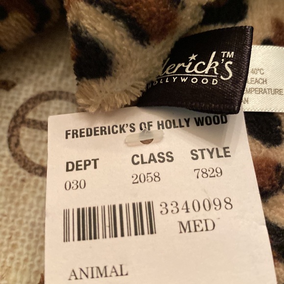 Slippers - Picture 4 of 4